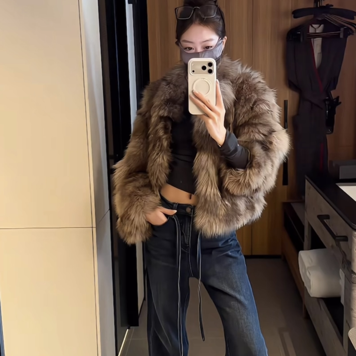 莓果新氛围感以假乱真狐狸毛翻领环保毛皮草外套短外套Y8360