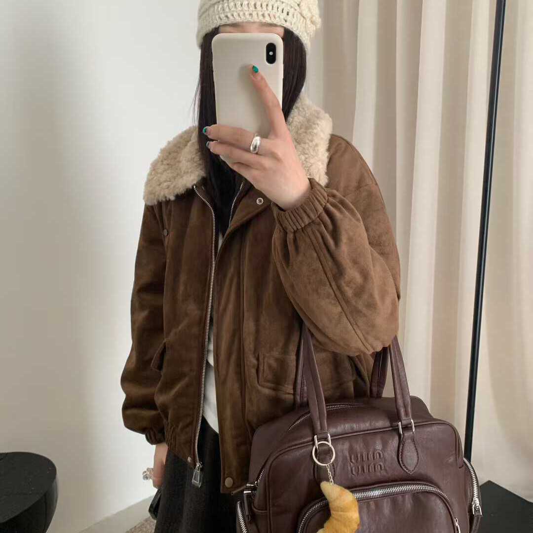 莓果上新韩系新款翻毛领撞色设计麂皮绒加厚保暖羽绒服外套h5252