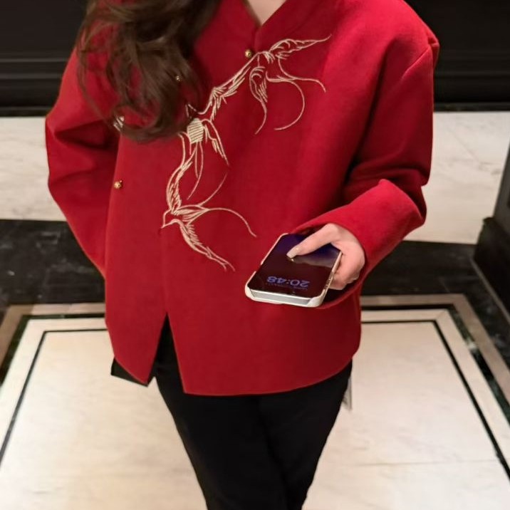 莓果设计飞鸟鸿运斜襟不对称设计国风女红色毛呢短外套HP26156,女装/女士精品,时尚套装,淘宝优惠券,粉丝福利购,淘宝优惠卷