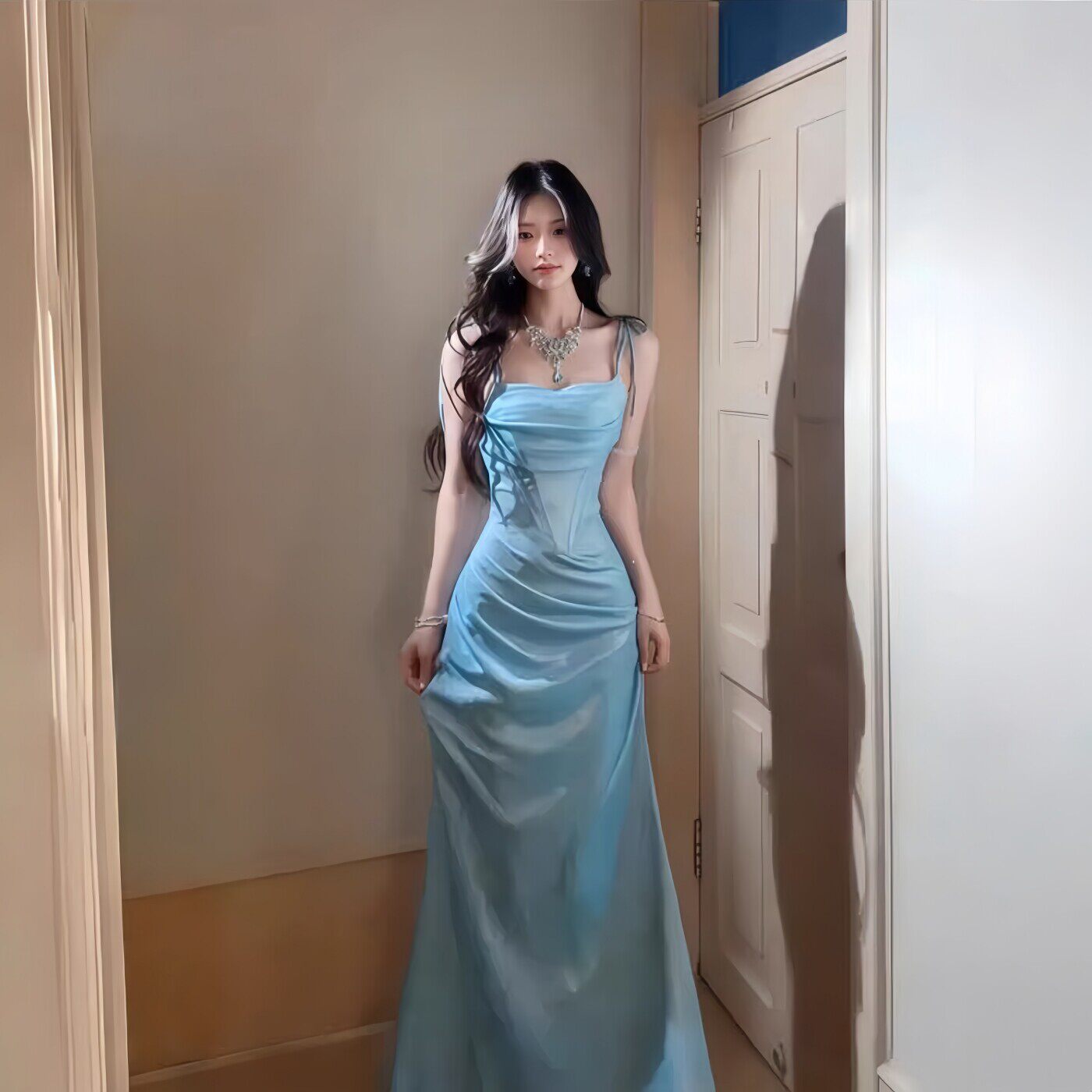 小可wiwi晚会派对爆闪礼服裙女性感气质公司年会宴会吊带连衣裙子