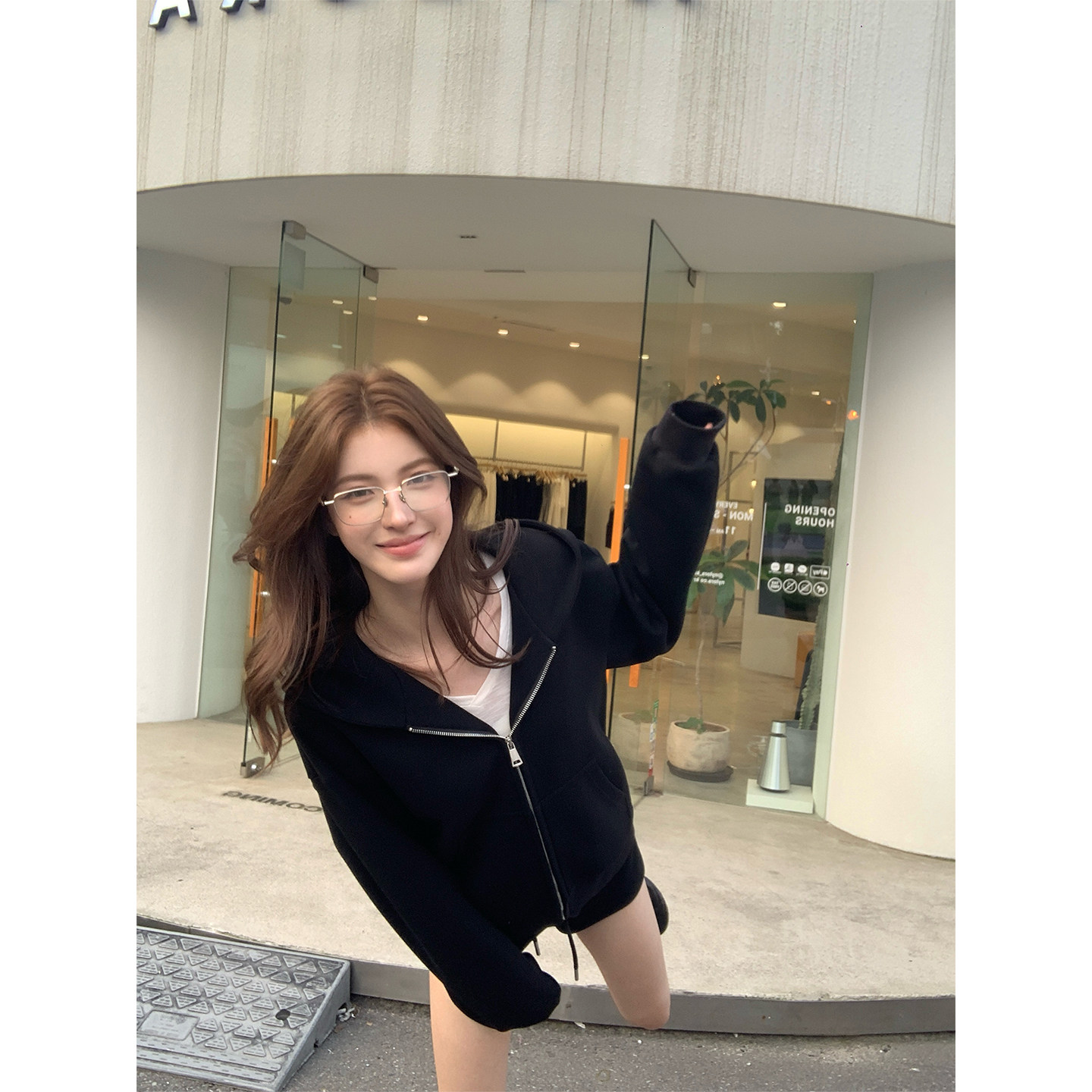 ZhiDaoLe 云边有信 黑色卫衣短裤套装连帽上衣高腰显瘦裤子两件套