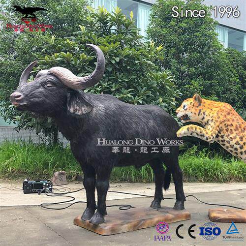 猎豹捕食水牛仿真模型造景景区公园摆件自贡源头厂家仿真产品