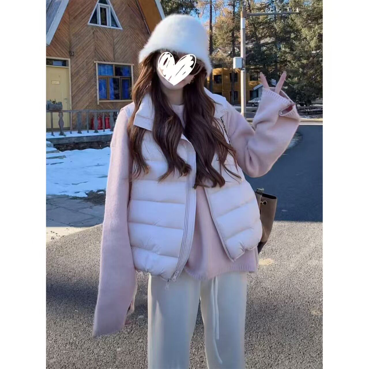 冬季新款粉色立领无袖马甲百搭小上衣女士白鸭绒女短款羽绒服保暖