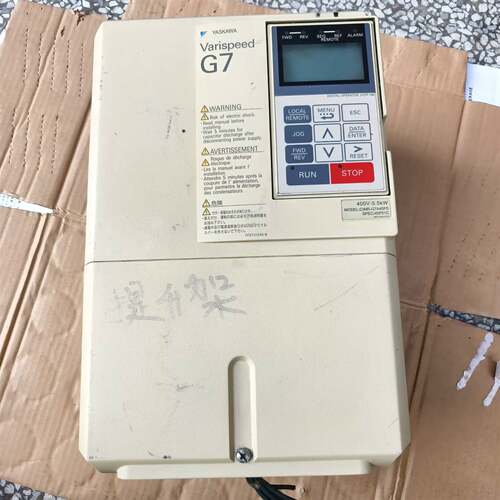 可维修安川变频器CIMR-G7A45P5 5.5kw议价