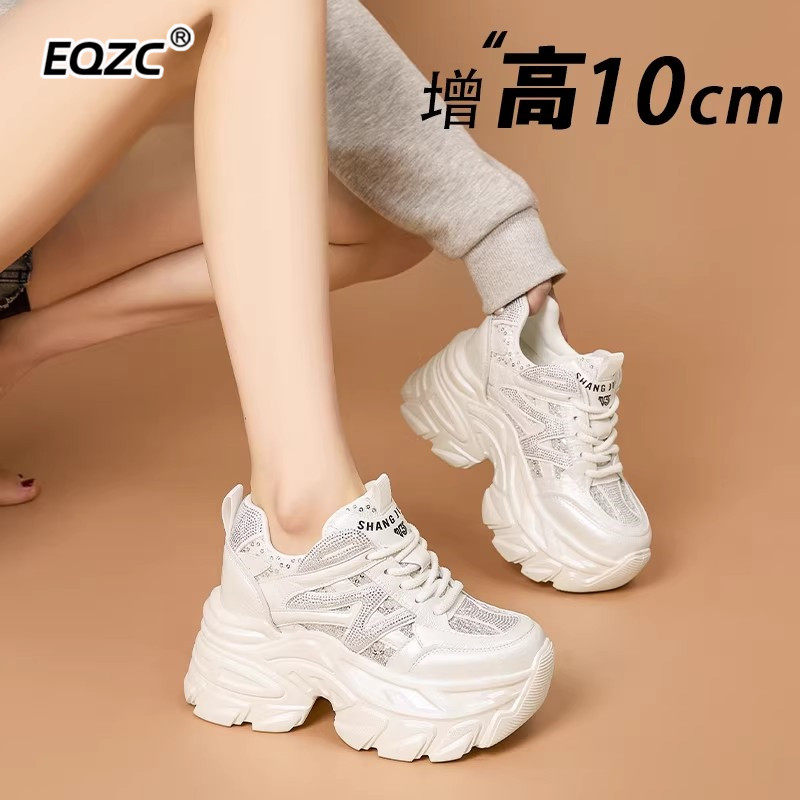 厚底老爹鞋女2026春秋新款轻便运动小白鞋增高10cm水钻网面女鞋