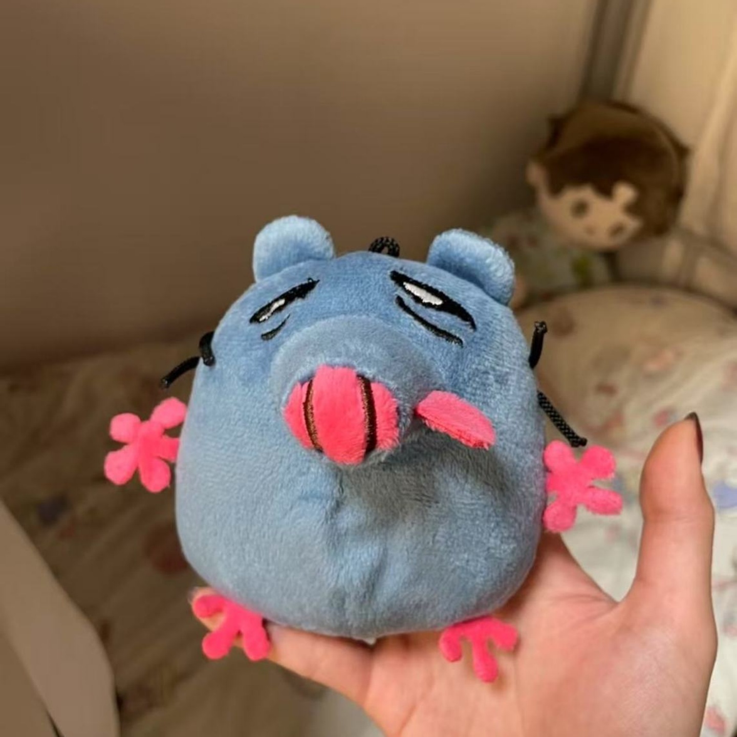 小妹妹~还没睡老鼠玩偶发声自带语音送朋友玩具恶搞礼物毛绒挂件