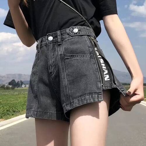夏季女士薄款字母高腰直筒短裤