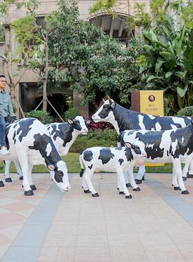 户外仿真奶牛玻璃钢黄牛雕塑花园林庭院公园景区牧场水牛装饰摆件