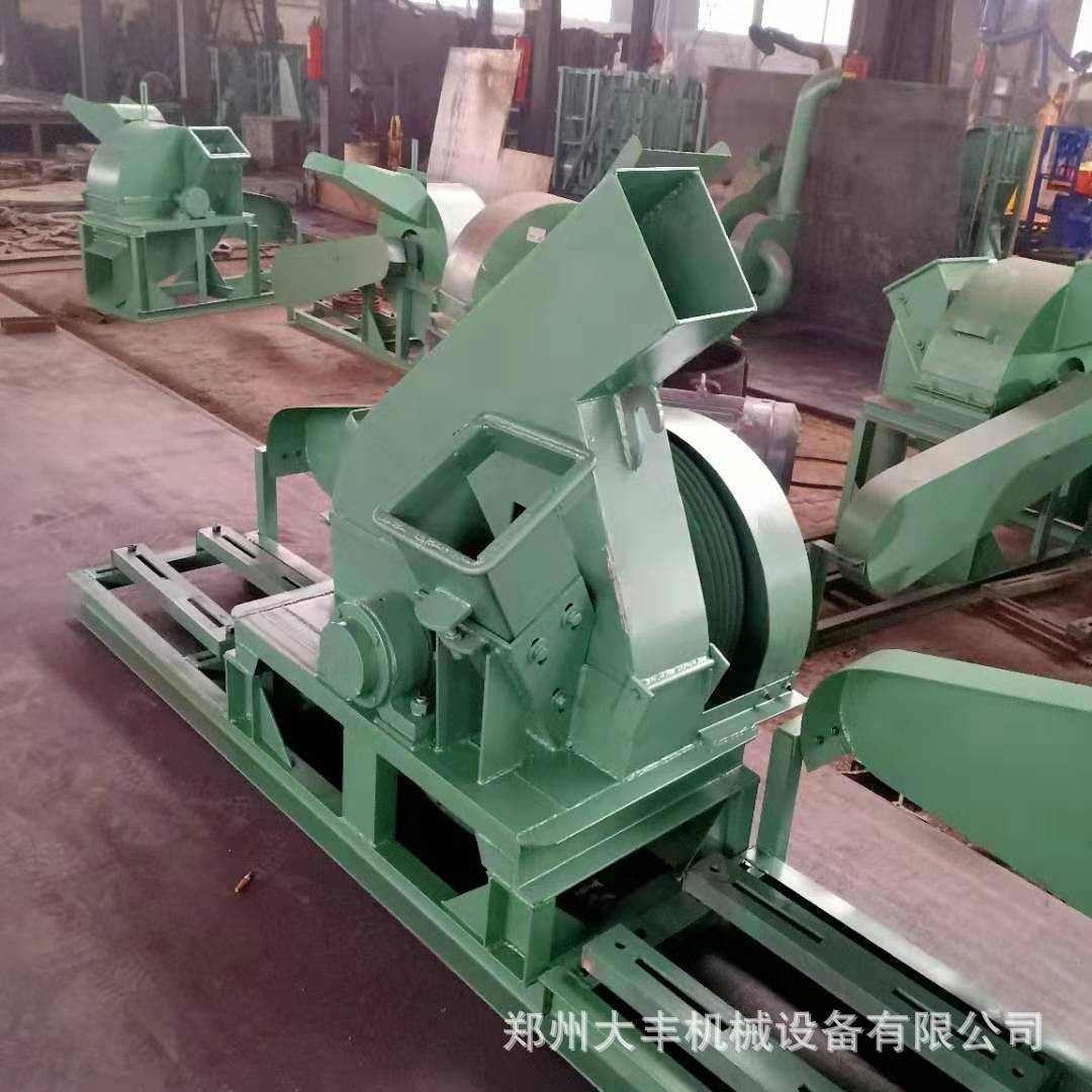 现货供应高喷式圆木切片机 小型树枝打片机 造纸盘式木材削片机