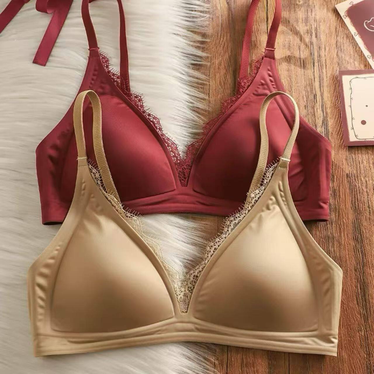 蕾丝边本命年性感内衣女小胸法式缎面三角杯胸罩红色结婚无痕文胸