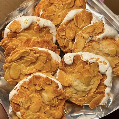 掌柜推荐扁酥桃仁夹心 牛杏仁脆CWI牛轧饼干 扎脆零食酥坚果