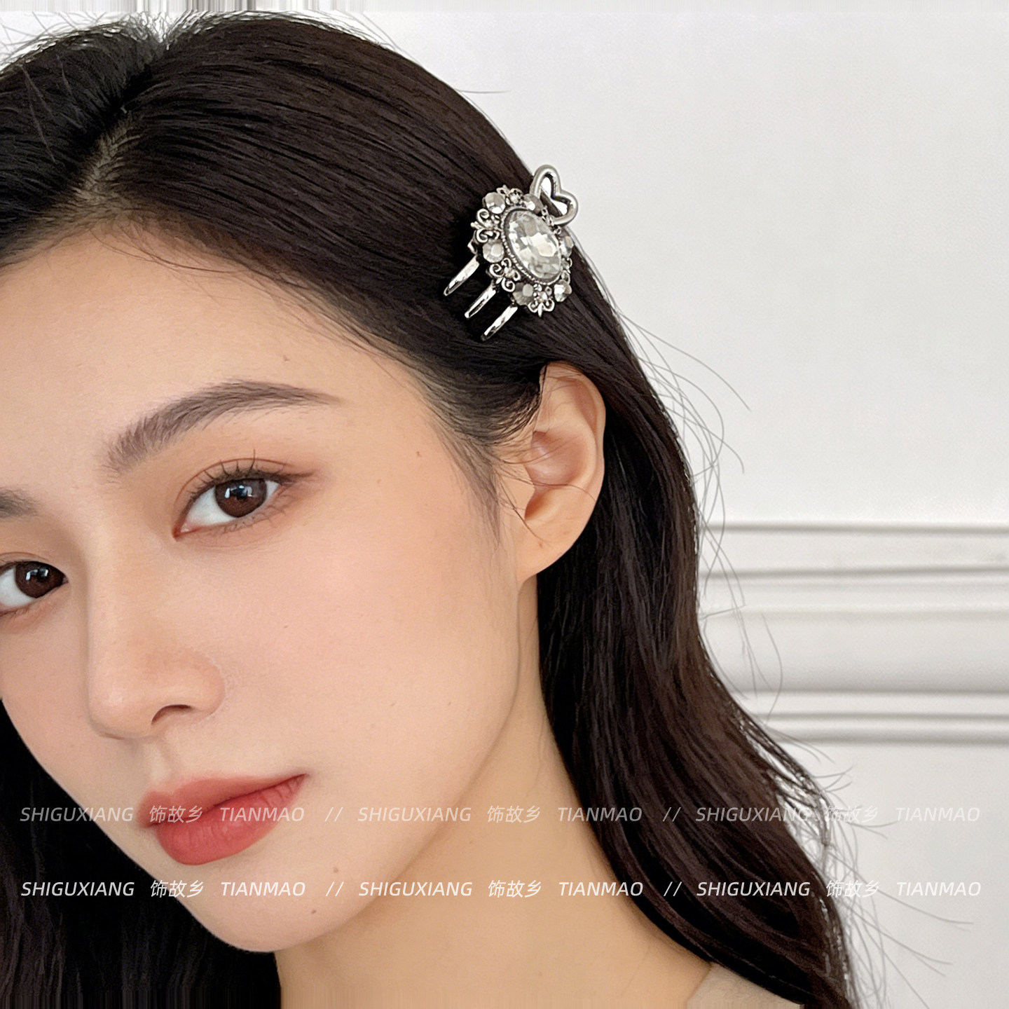 复古精致水钻侧边夹刘海发夹女前额碎发固定卡子高级感鸭嘴夹头饰,饰品/流行首饰/时尚饰品新,发饰,淘宝优惠券,粉丝福利购,淘宝优惠卷