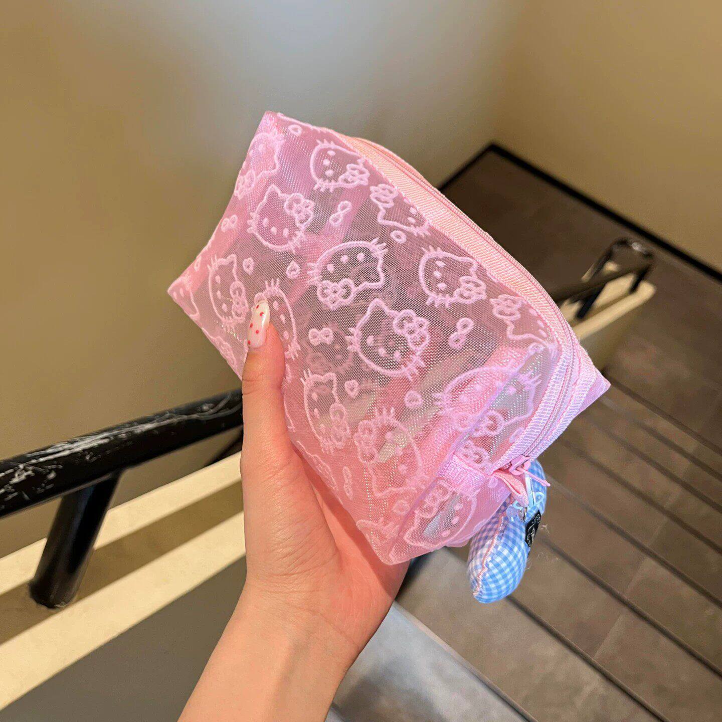 可爱kitty网纱化妆包杂物收纳包图片