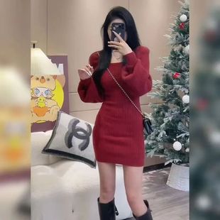 复古高级感针织连衣裙女冬季2026年新款包臀裙爆款圣诞红短裙子潮