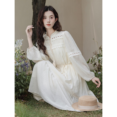 2025秋新款民族风好看白色裙子收腰波西米亚超长袖连衣裙女