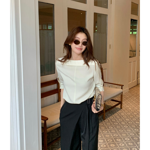 龍喜儿  醋酸衬衫女中袖设计感开叉2026夏季新款时髦上衣D064