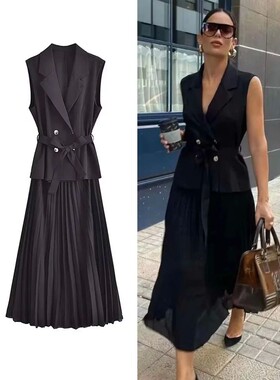 Belted Ruffle Back Dress with Pockets 拼接小打褶背心式连衣裙
