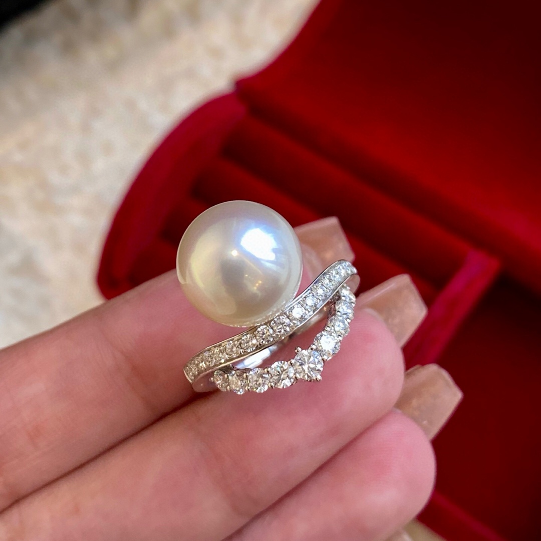 极简风格澳白戒指 入门款首选 11-12mm正圆极微瑕镜面光