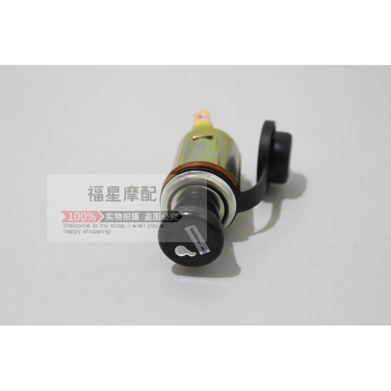 极速包邮机车汽车车载n手机充电器点烟器电动车USB防水12V2A工具