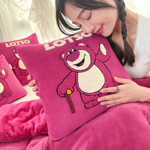 草莓熊加厚折叠抱枕被子两用汽车