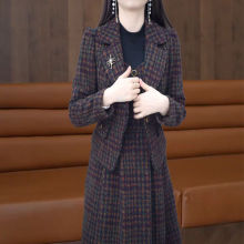 时尚格子小西装两件套连衣裙女2024秋冬新款气质妈妈礼服裙套装女