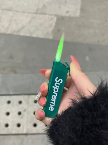 网红潮牌supreme打火机