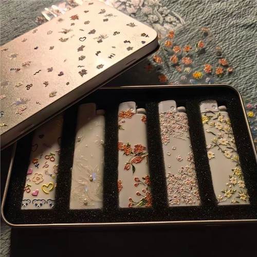 新款手作小清新花朵贴纸打火机送礼男友女生闺蜜高级精致创意轻奢