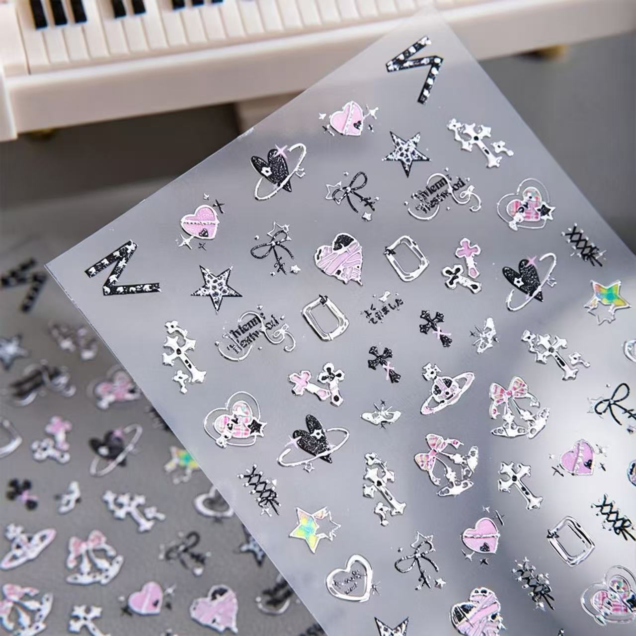 สติกเกอร์เล็บลายหัวใจ แมว แบบเหลว สไตล์ Y2K หวานเท่ห์ ยุคใหม่ ลายดอกไม้ โบว์ ภาพกราฟฟิตี้ สำหรับเล็บ DIY สไตล์อินสตาแกรม