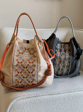 2025新款日系ballchain花束刺绣购物袋时尚尼龙帆布单肩斜挎包女