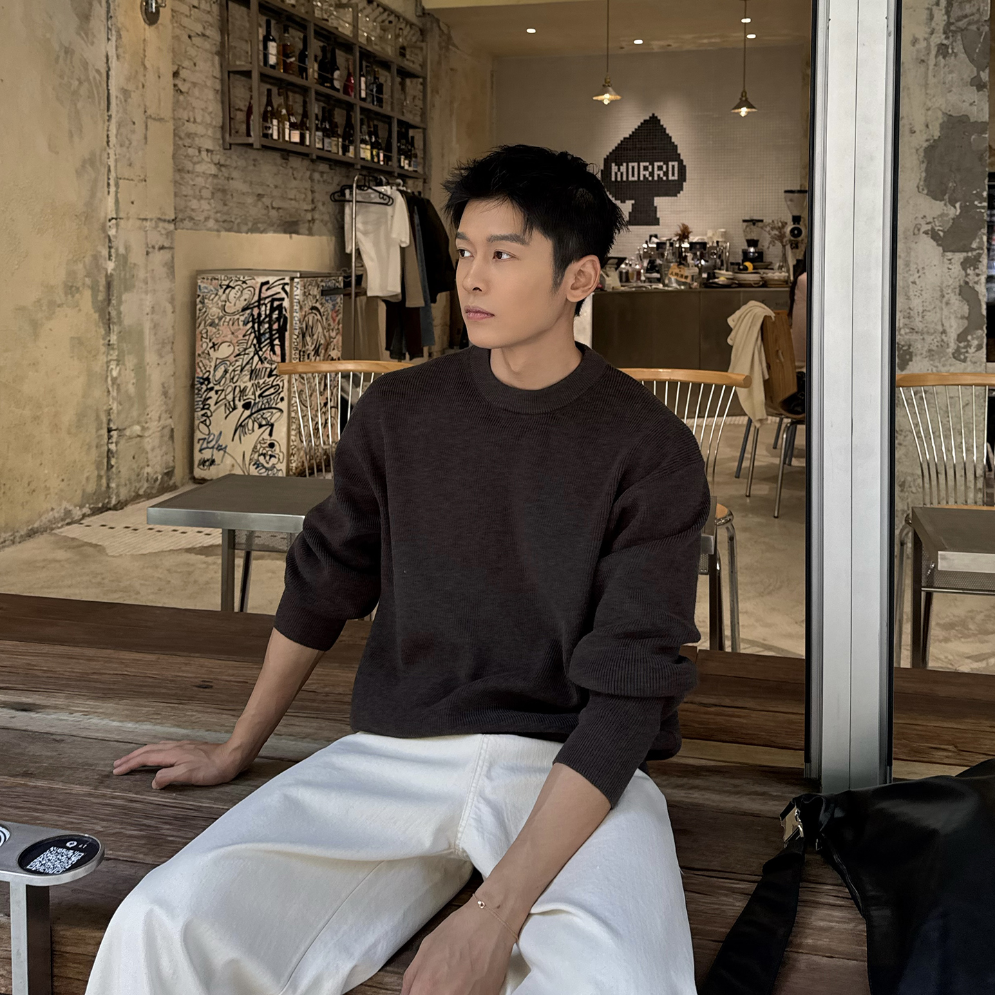 马克斯星球韩系纯色圆领毛衣