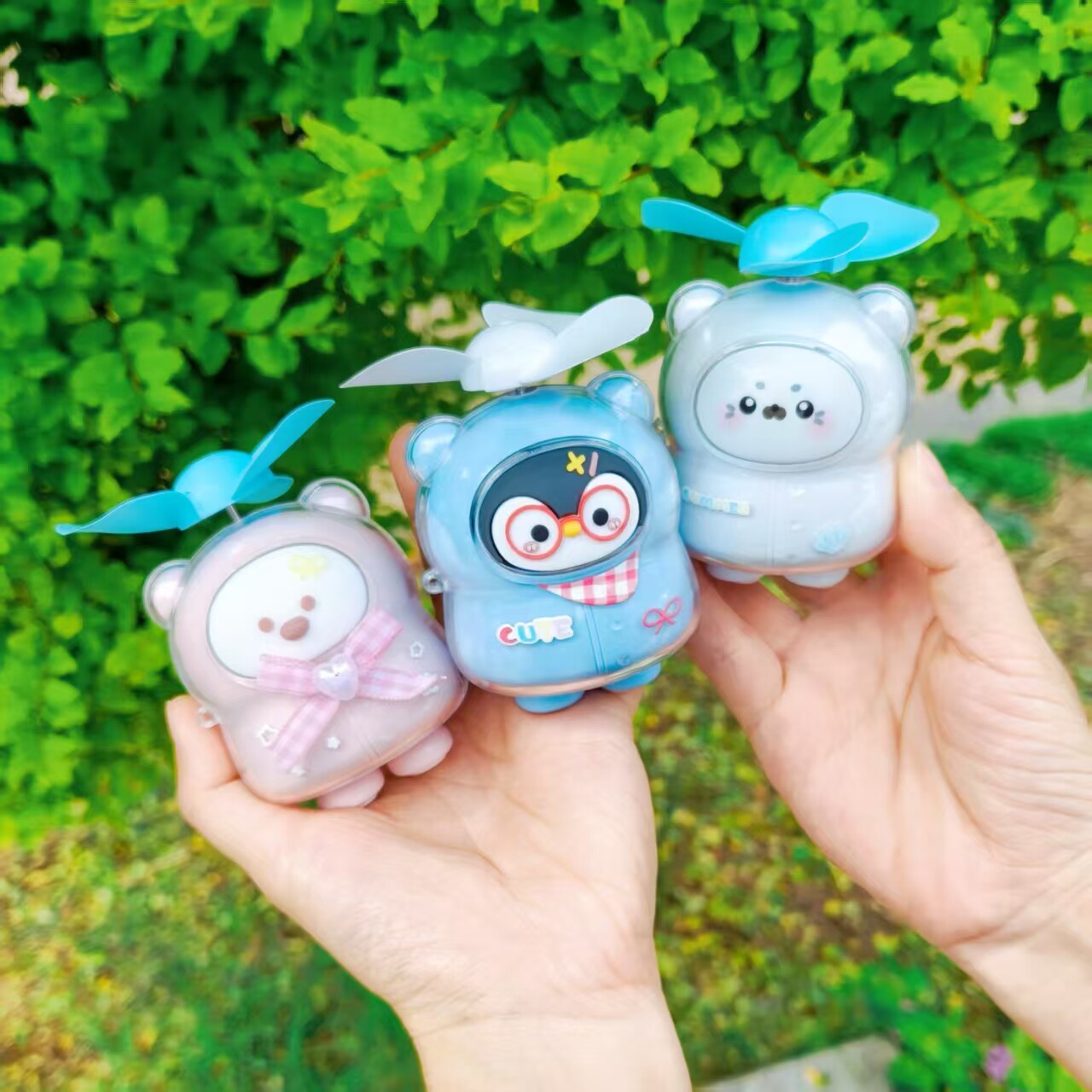 可爱卡通迷你小风扇儿童学生礼品小电扇随身便携手持电风扇可充电