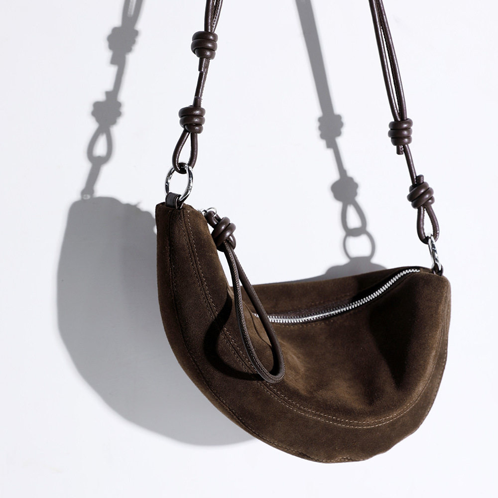 头层植鞣羊皮！男女通用小众大容量半月包ins感真皮单肩斜挎