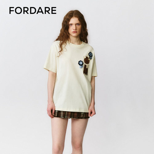 FORDARE/福蝶25秋冬手勾奖章小熊T恤