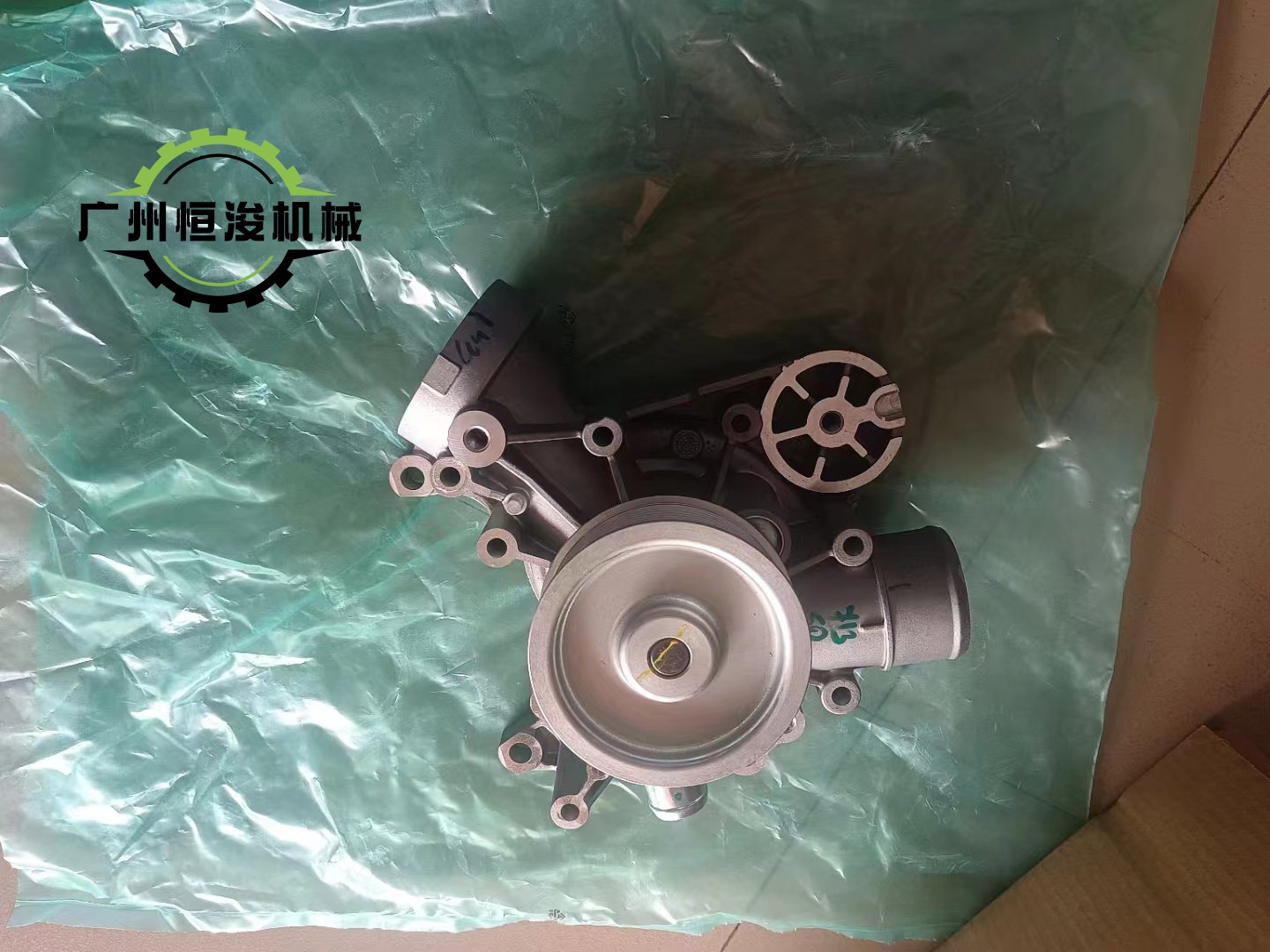 沃尔沃发动机挖掘机水泵