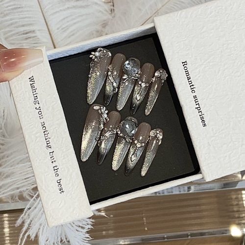 【桃黑巧】新款纯手工简简穿戴甲轻奢重工超长法式猫眼高级美甲片