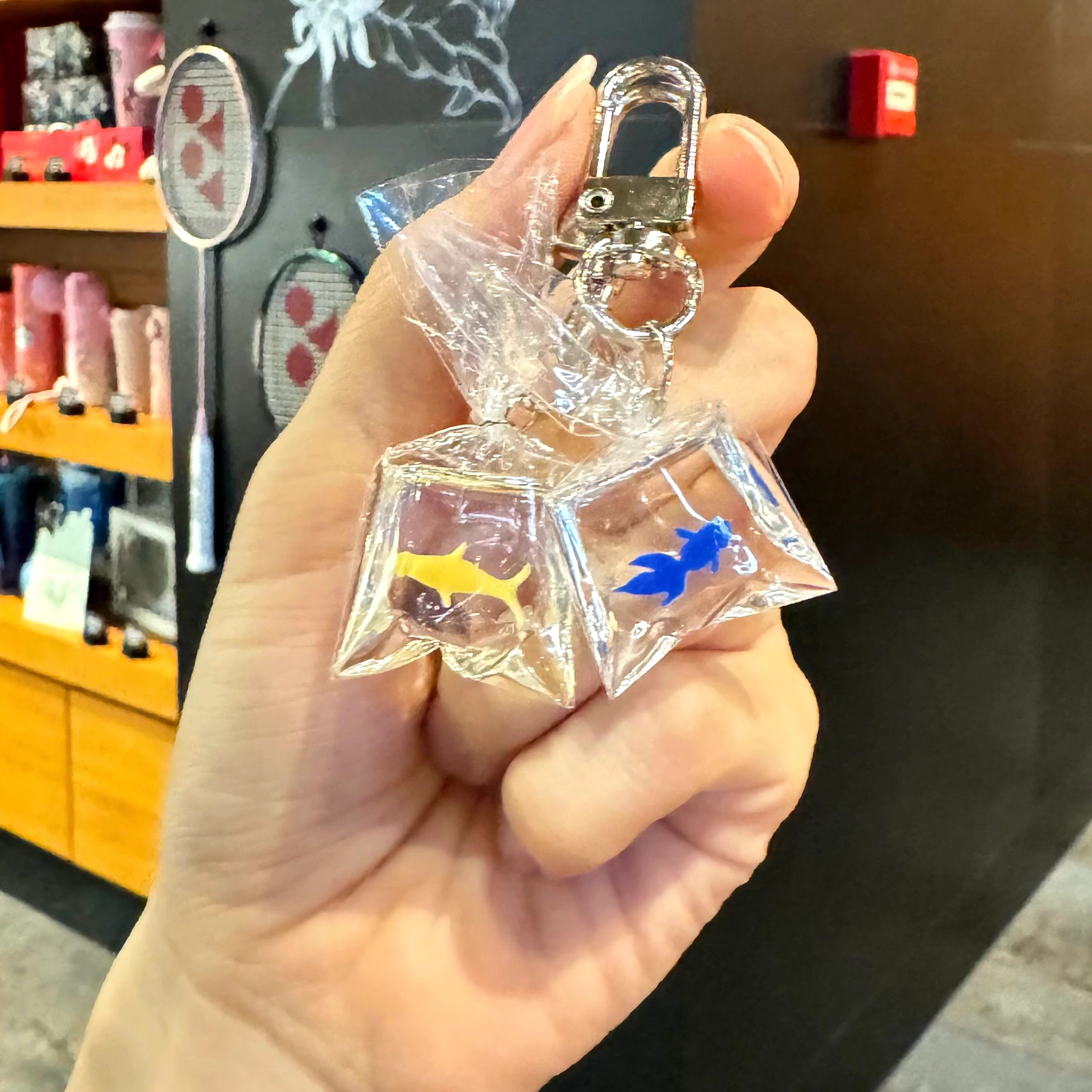 仿真水袋小金鱼挂件亚克力金鱼梦境创意钥匙扣透明塑料袋吊坠饰品