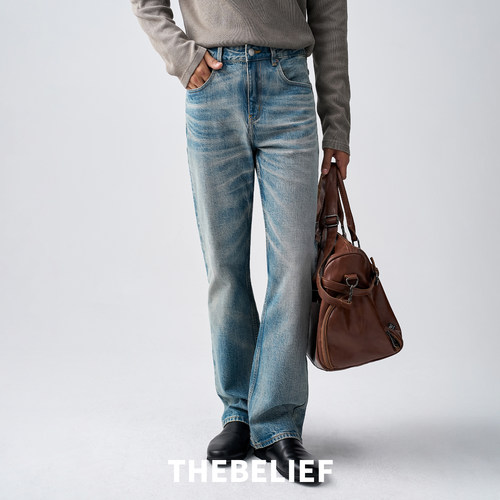 进口土耳其浅蓝色517微喇牛仔裤