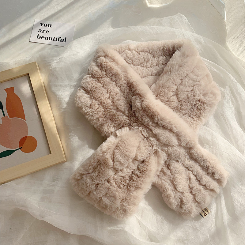 敲软糯韩国新款獭兔毛毛绒围巾女冬季百搭加厚保暖交叉毛领围脖