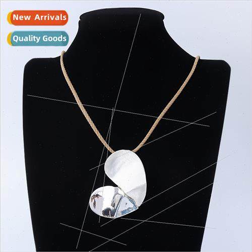 New Necklace Europe Vintage Heart Premium Sweater Chain Ladi