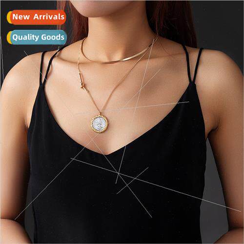 Hundred Round Coin Vintage Character Tag Double Blade Stacki