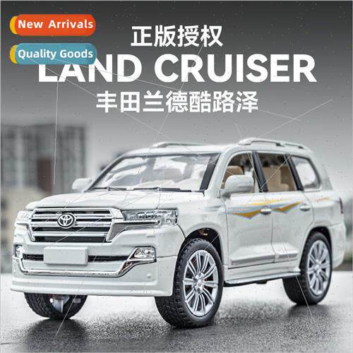 Boxed 1:24 Toyota Landcruiser alloy car model collection orn