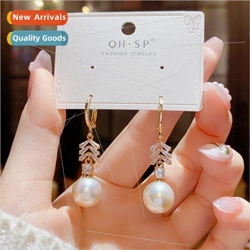 Fall winter new fashion ultra-flash inlaid diamond leaves Ma