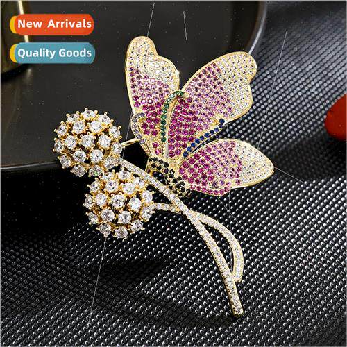 Elegant Flower Fly Butterfly Dance Brooch Elegant Su Coat El