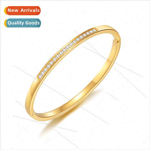 Koreains simple versatile diamond encrusted carabiner bracel