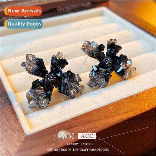 lver needle black crystal flower earrings Korea fashion matc