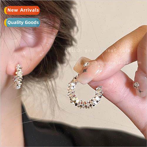 c-shaped earrings适用women French niche earrings half circle