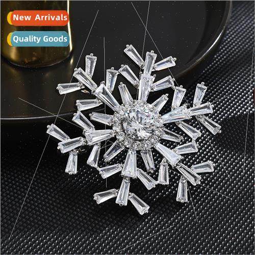 Korea High-grade Natural Whe Snowflake Brooch Cubic Zirconia