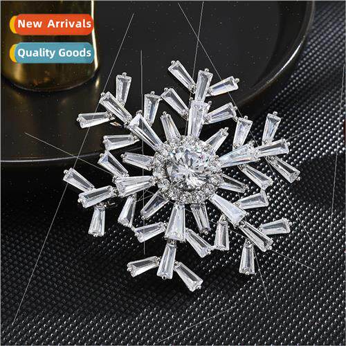 Korea High-grade Natural Whe Snowflake Brooch Cubic Zirconia