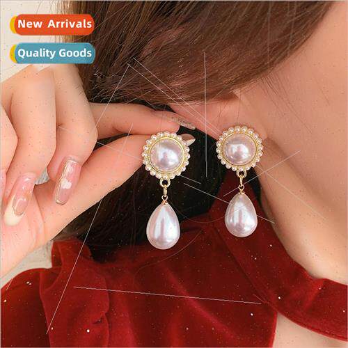 New Korea retro water drop pearl sense atmosphere niche earr
