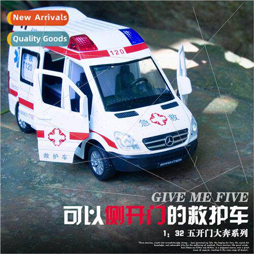 Boxed 1:32 simulation police car ambulance alloy car model s